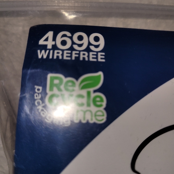 Playtex 18Hour WireFree Bounce Control Support Breathable Cup Bra Black 40D NIP - Picture 7 of 15
